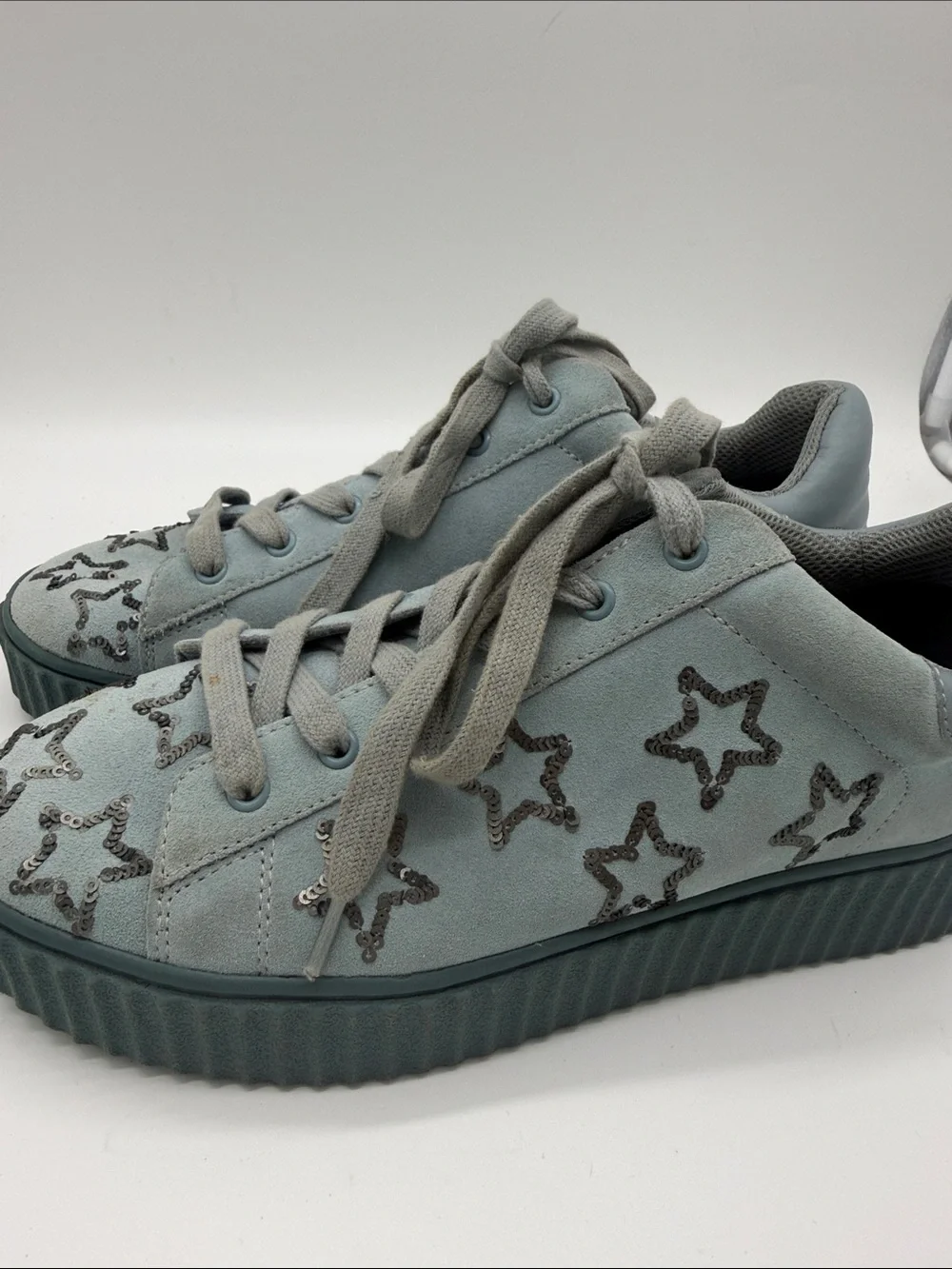 Gunmetal blue star suede platform sneaker